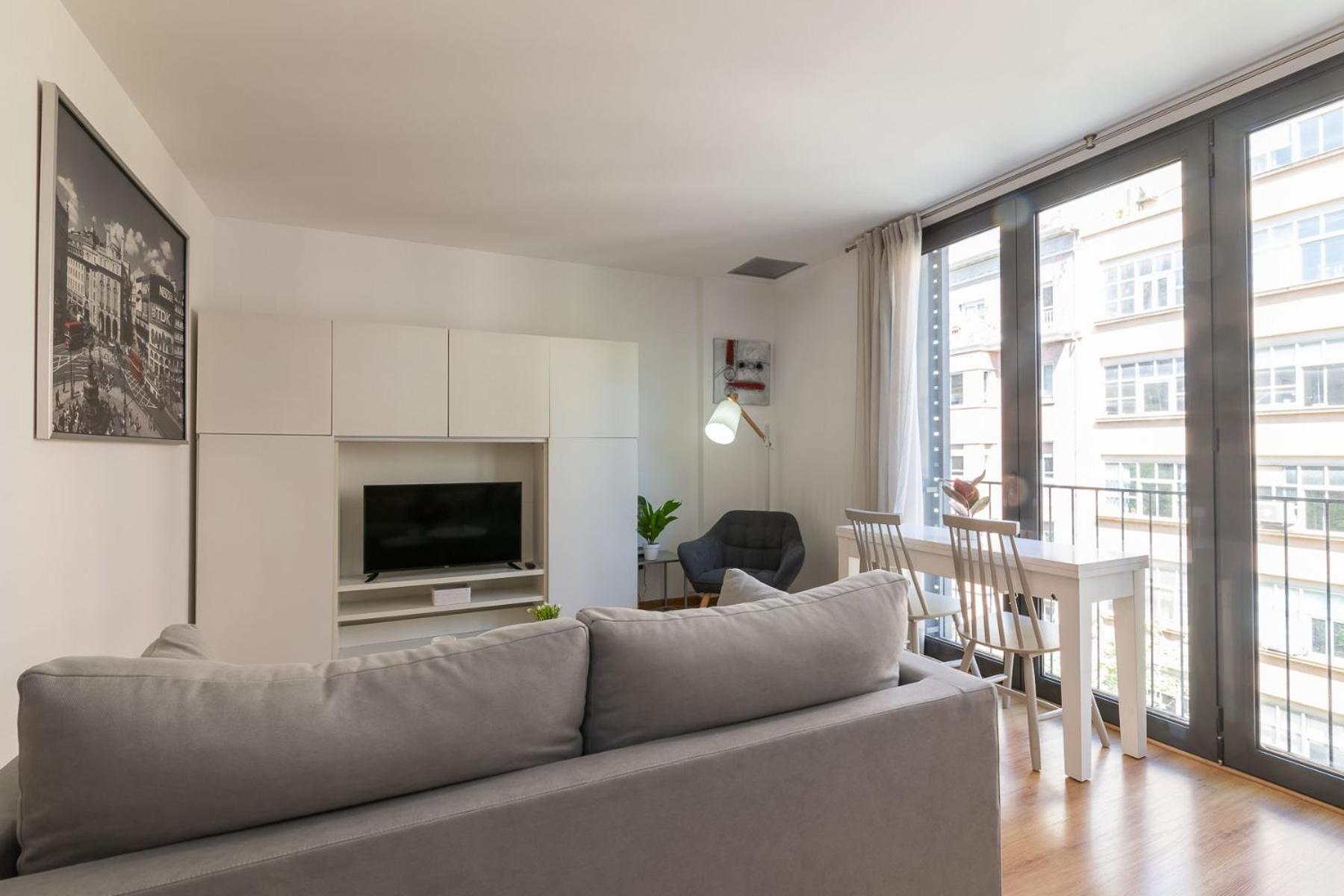 My Space Modern Sagrada Familia Apartment Barcelona